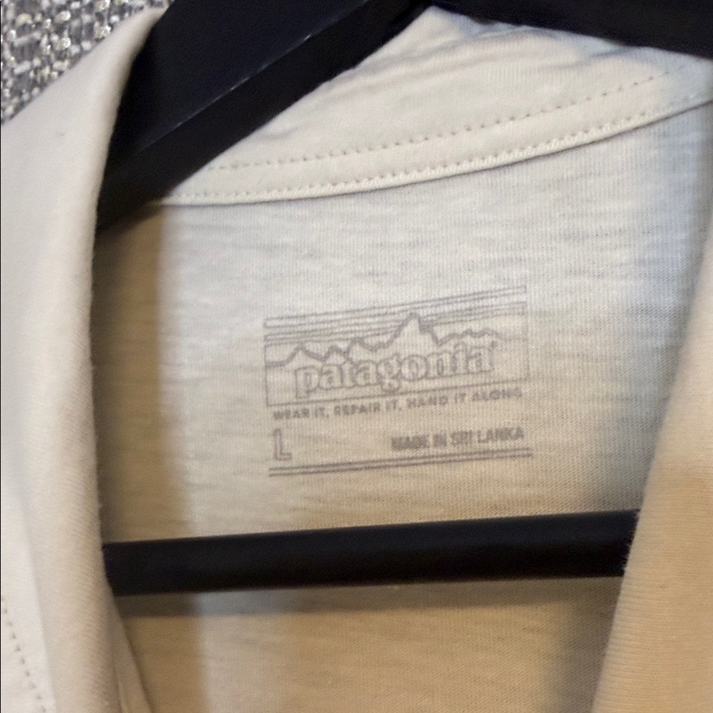 Patagonia‎ Essential Lightweight Polo Shirt - Cream/Off-White - Picture 5 of 7